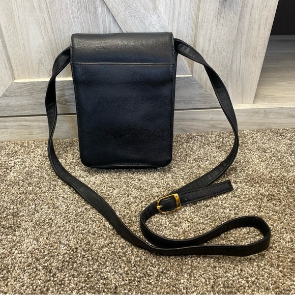 All Leather Compartmentalism Crossbody Travel Vacation Shoulder Bag - Picture 10 of 12